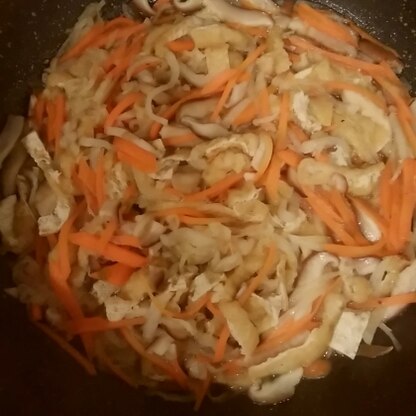 常備菜として作りました。
材料は、少し違うのですが、美味しい味付けでした！